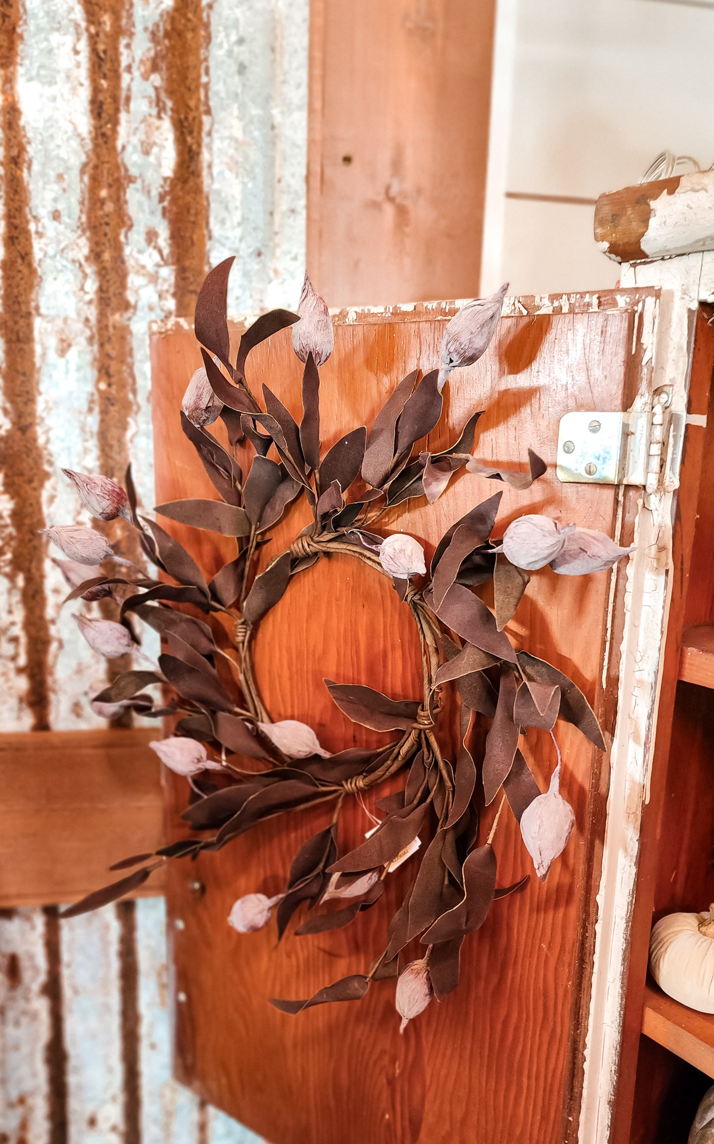 Burgundy Silene Eva Wreath