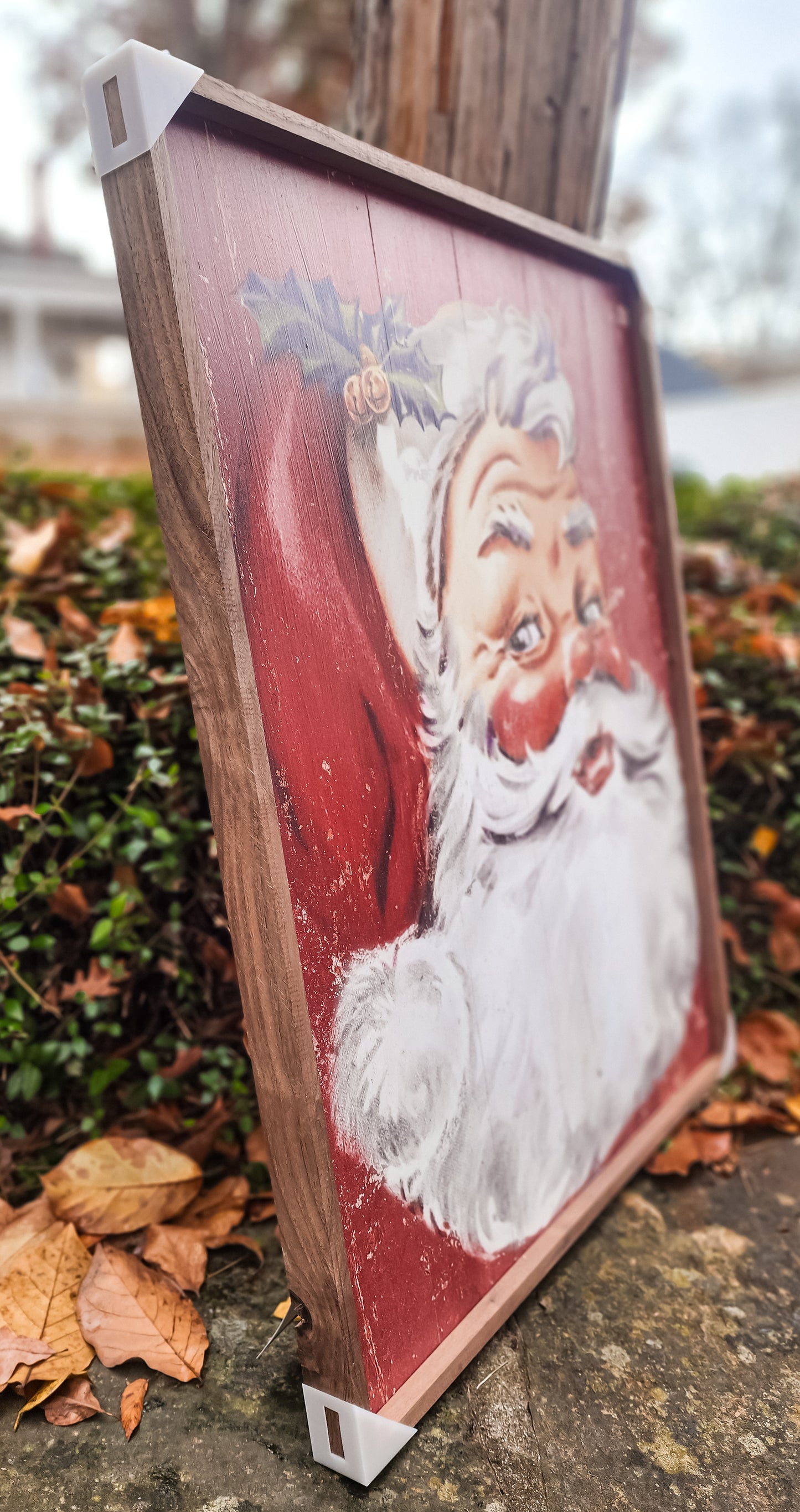 Wood Framed Santa Face ( CAN NOT SHIP)