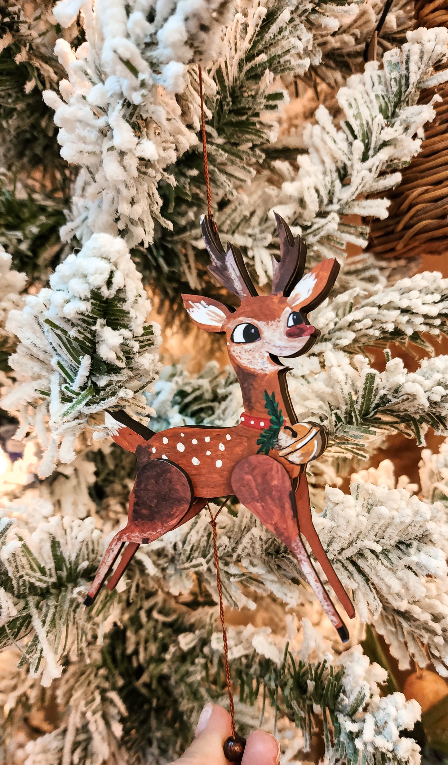 Vintage Inspired Pull Ornament