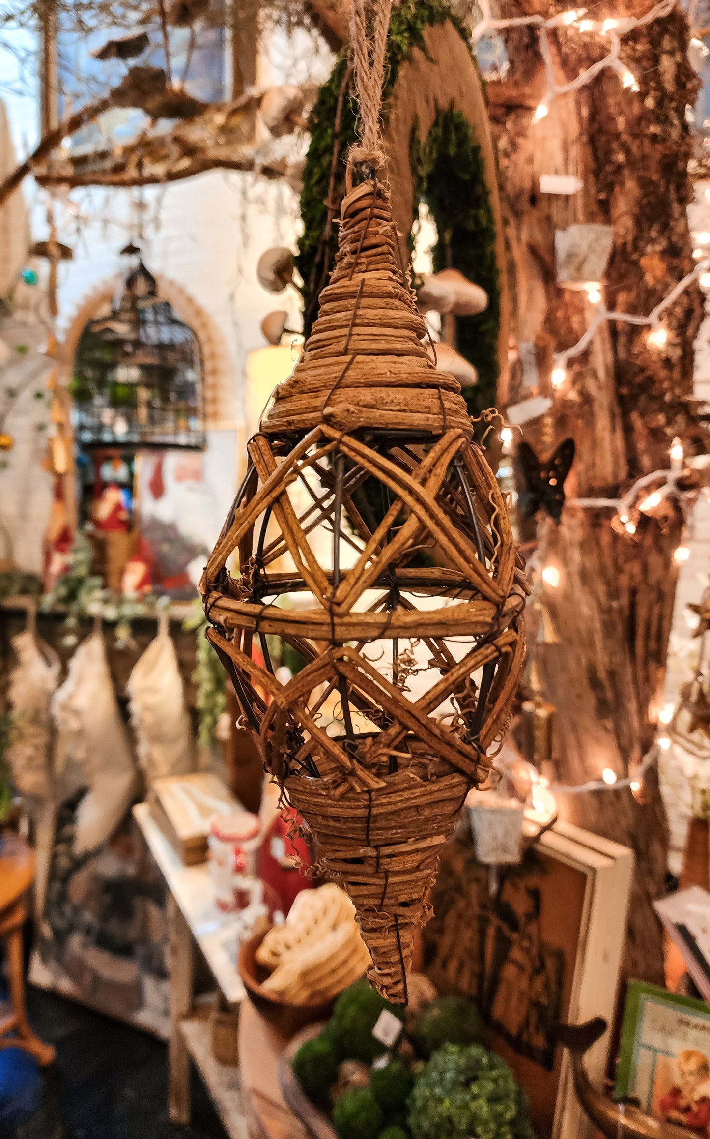 Small Angel Vine Ornament