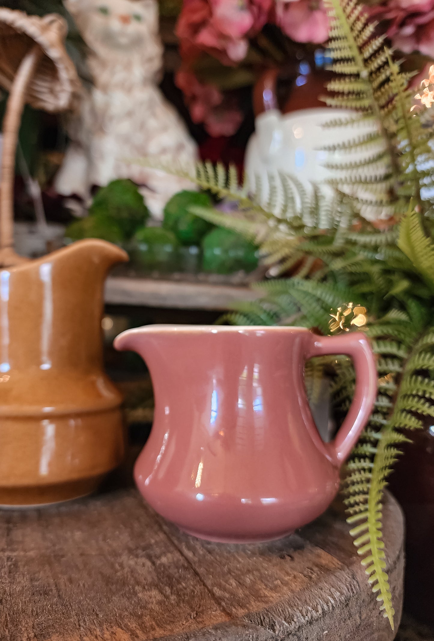 Short Mauve Creamer