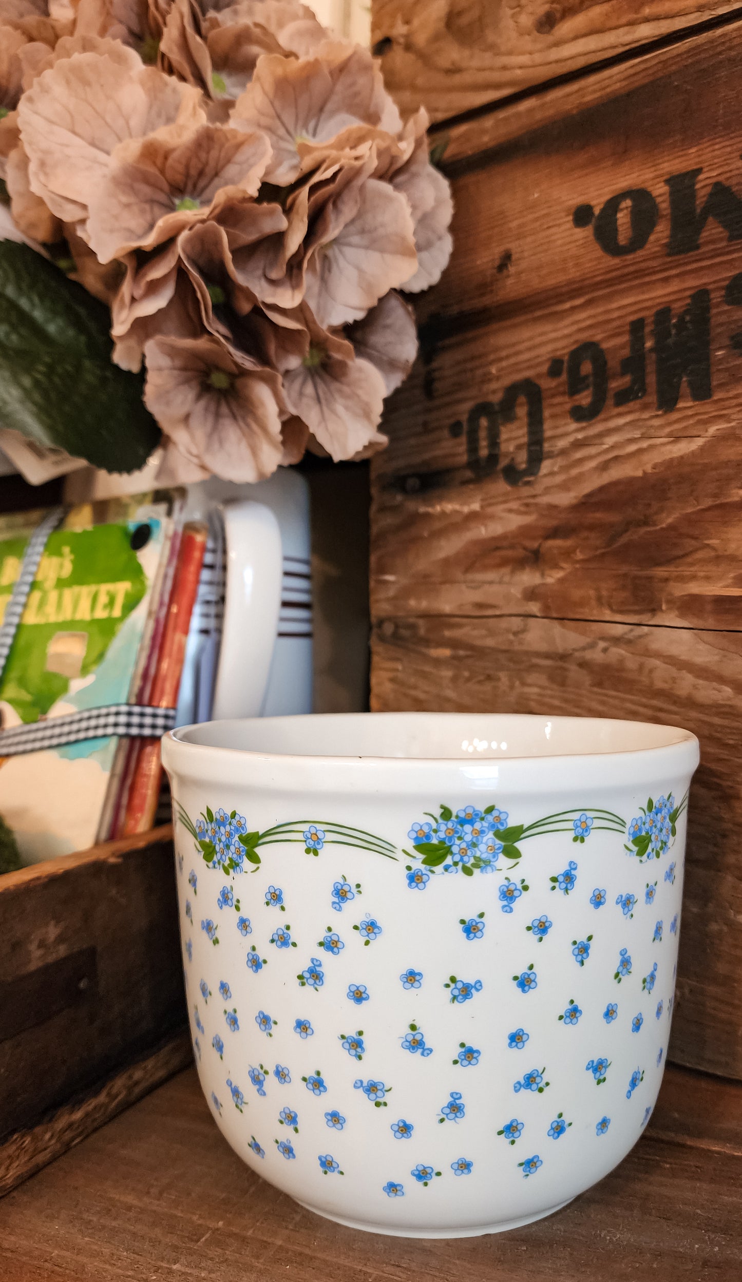 Dainty Blue and White Pot