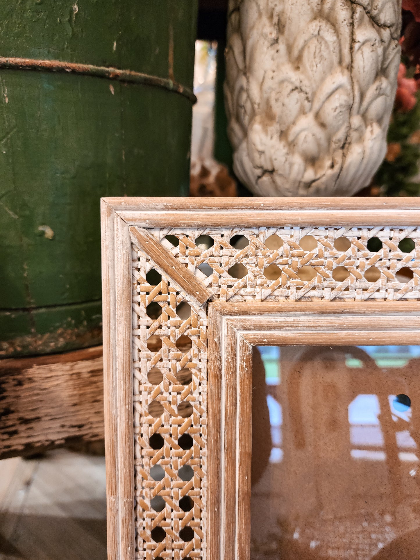 Distressed Cane Photo Holder (2 Sizes)
