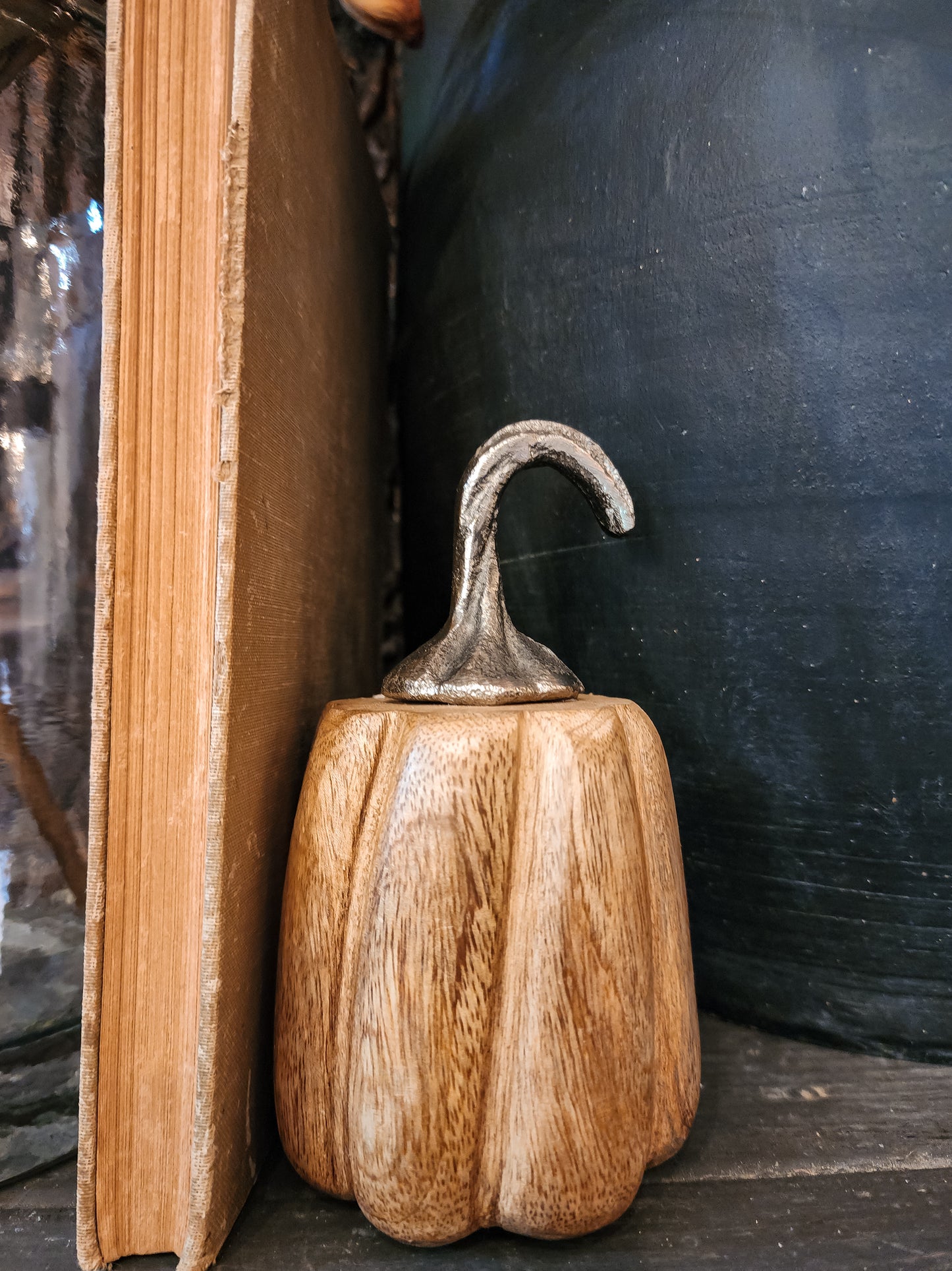 Riley Wood Pumpkin with Aluminum Stem