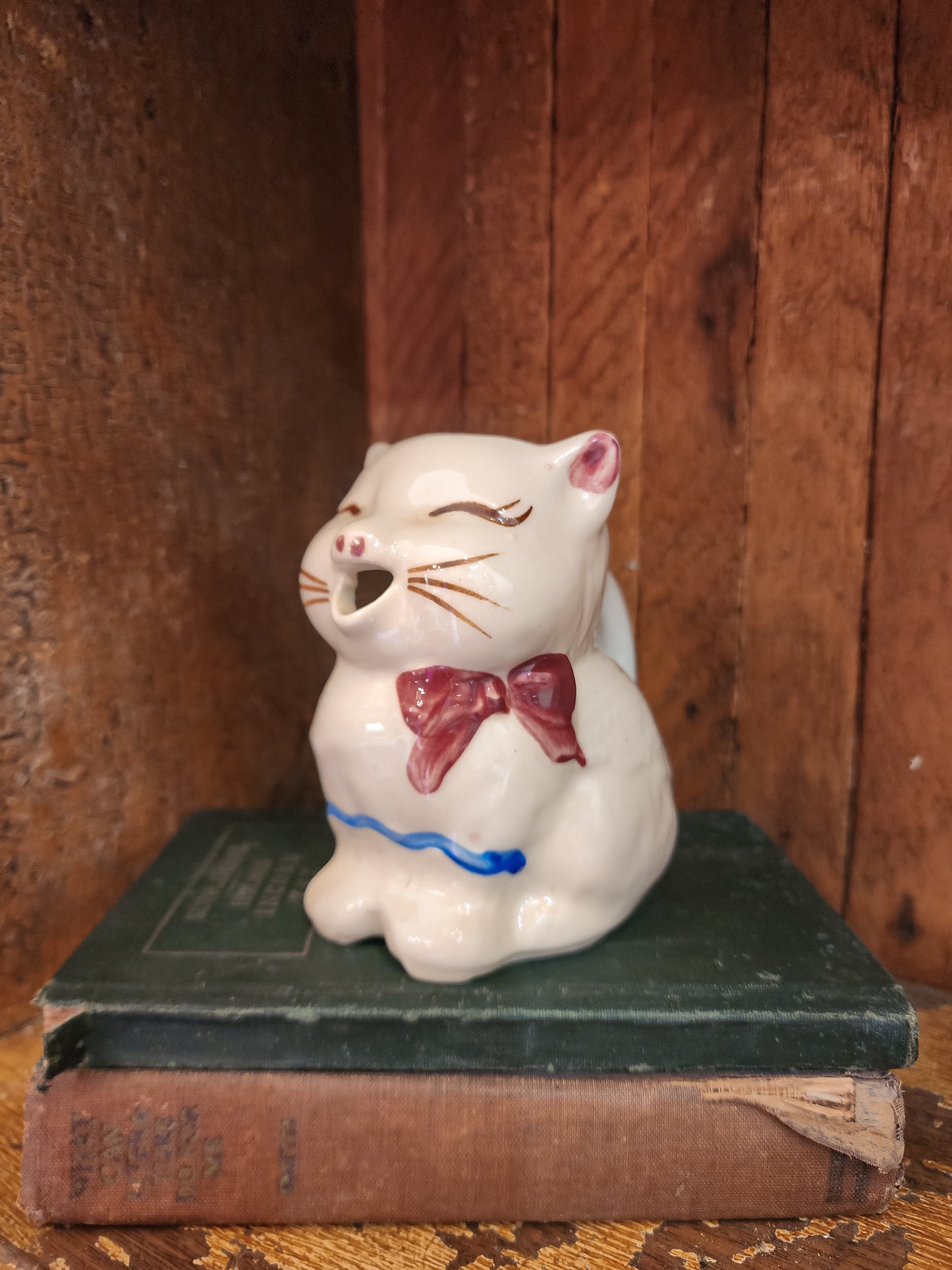 Shawnee Cat Creamer