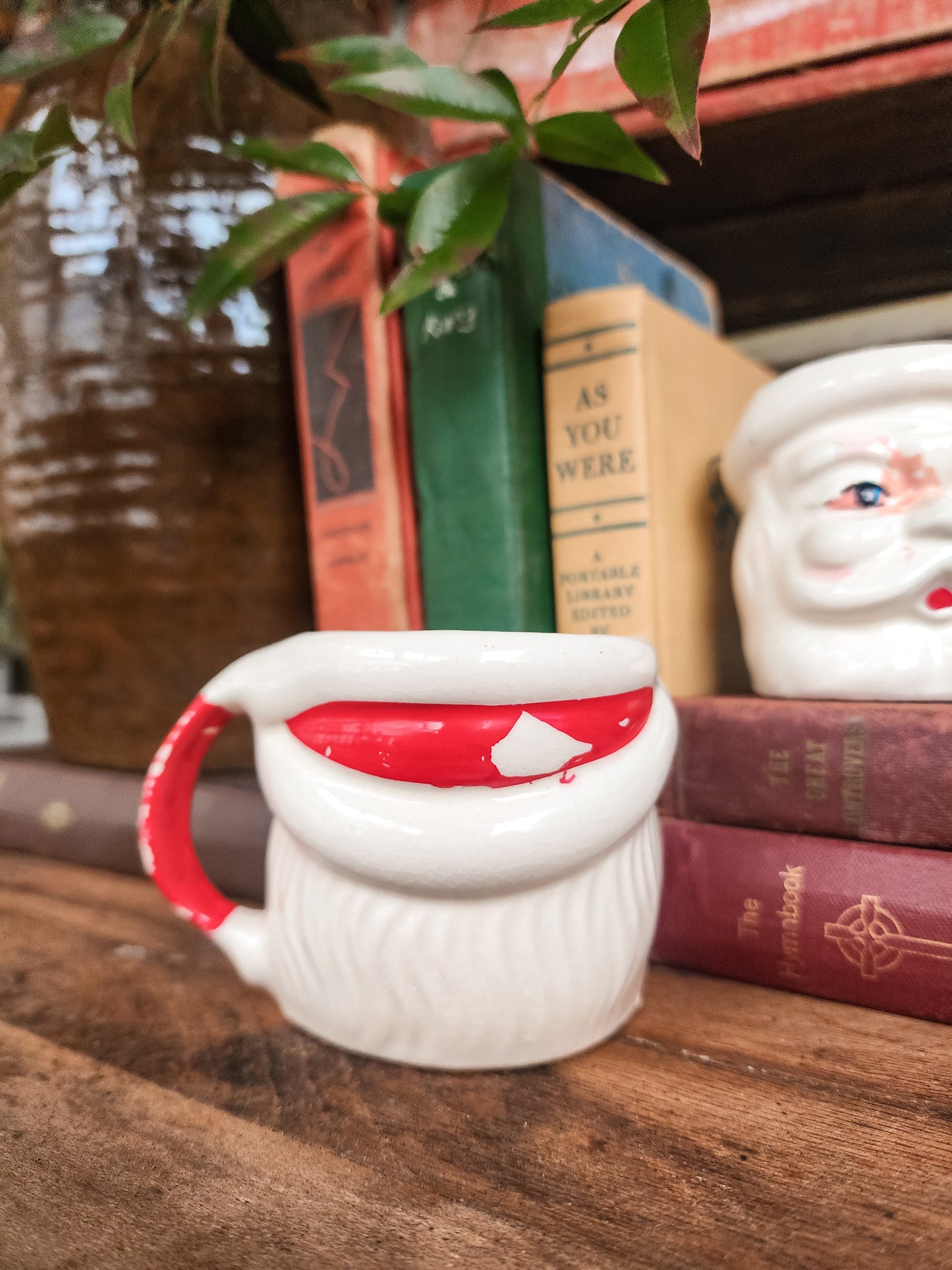 Vintage Santa Mug very Chippy Paint