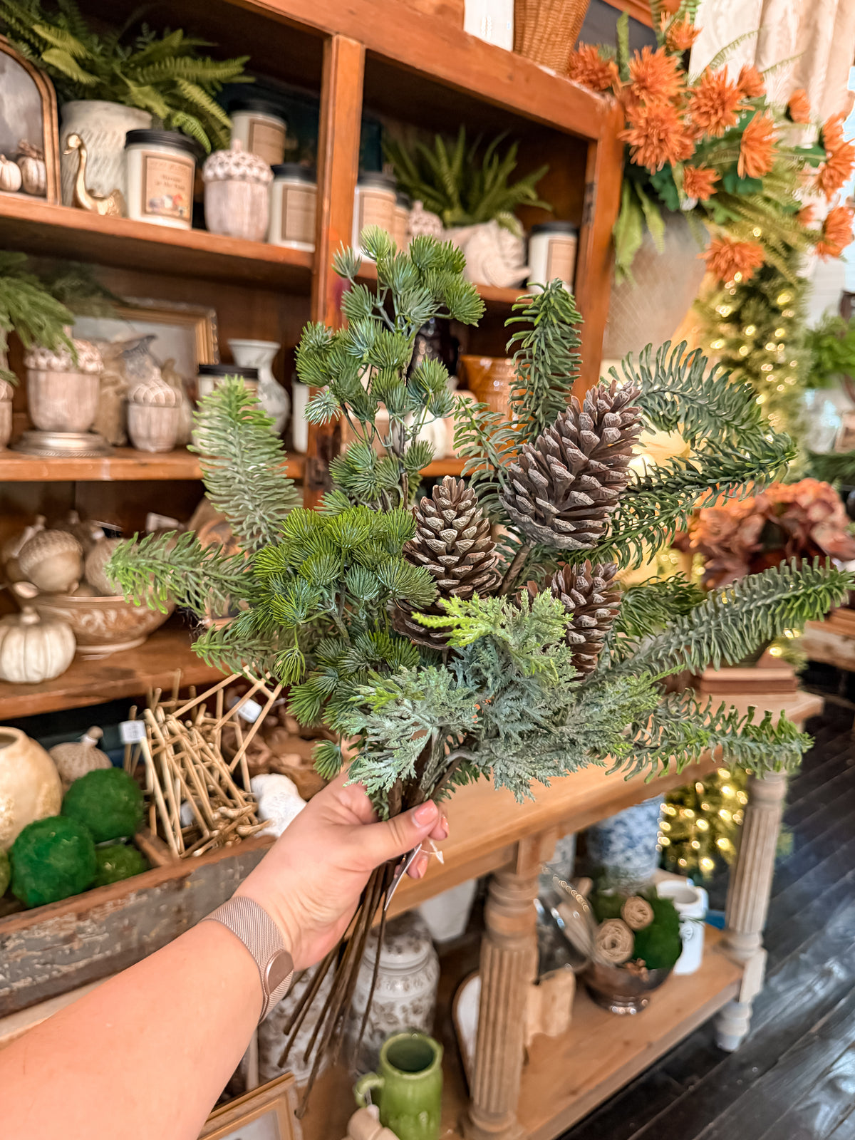 Woodland Pine Bundle with Pinecones