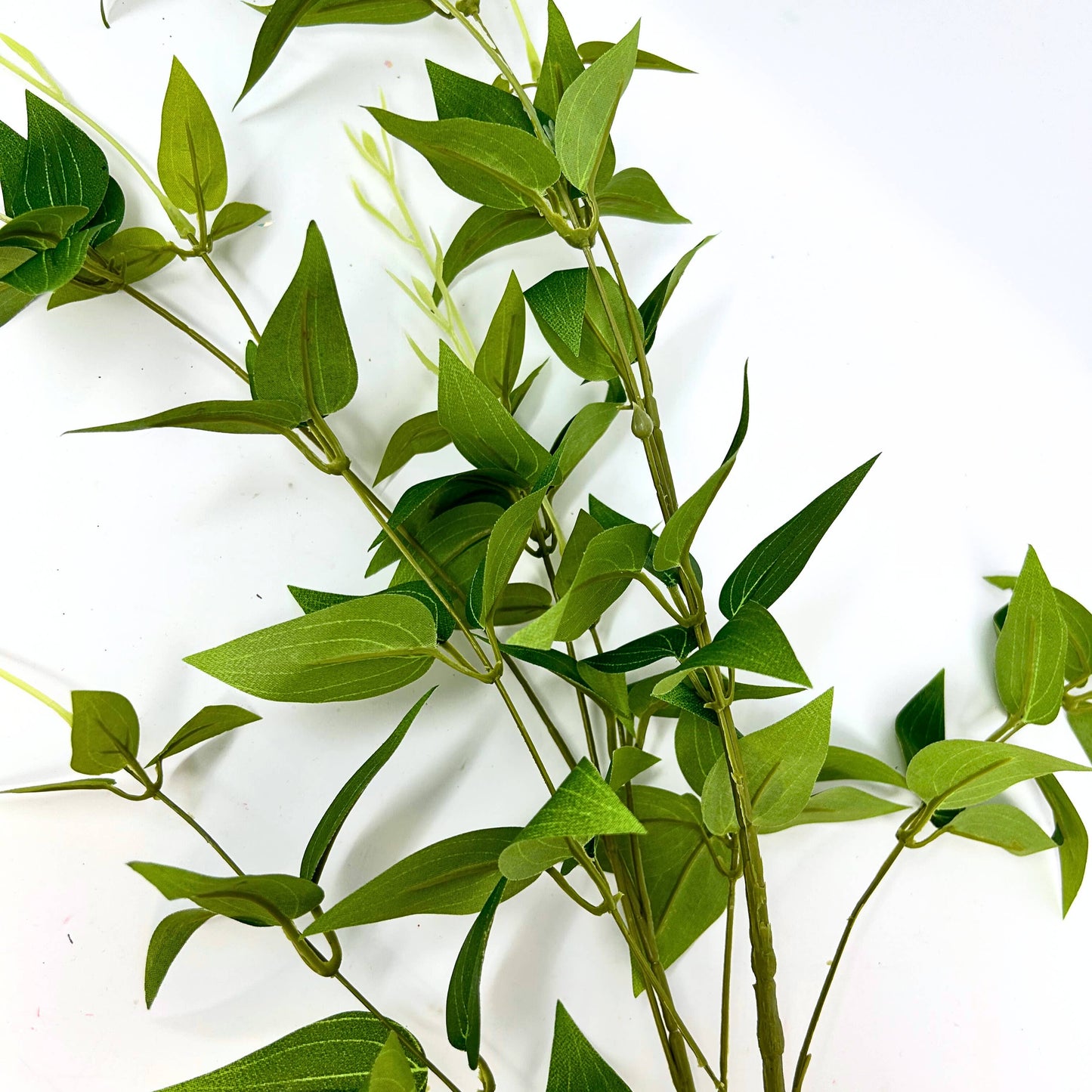 46” Clematis Leaf Spray - Two Toned Green