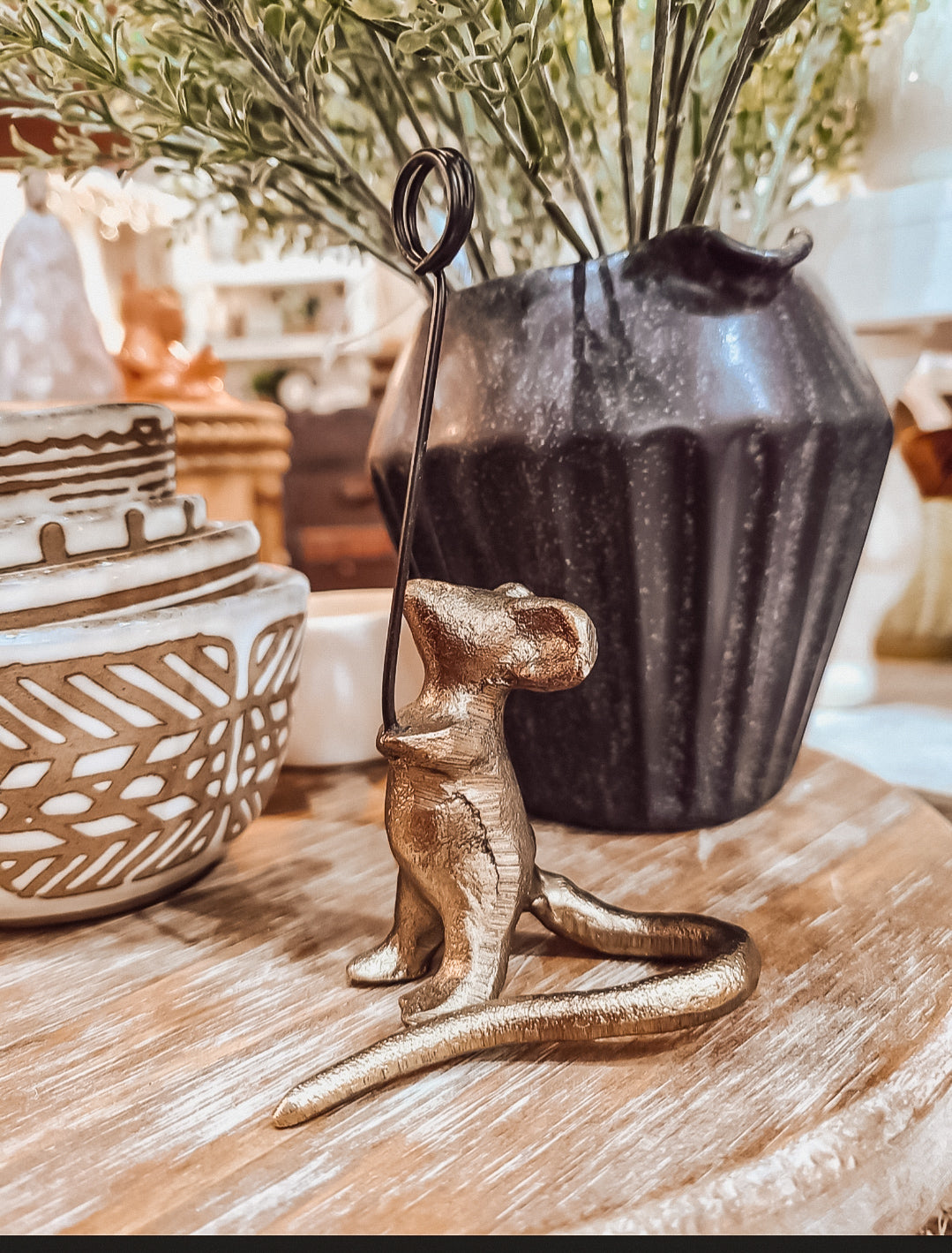 Cast Iron Mouse Card Holder