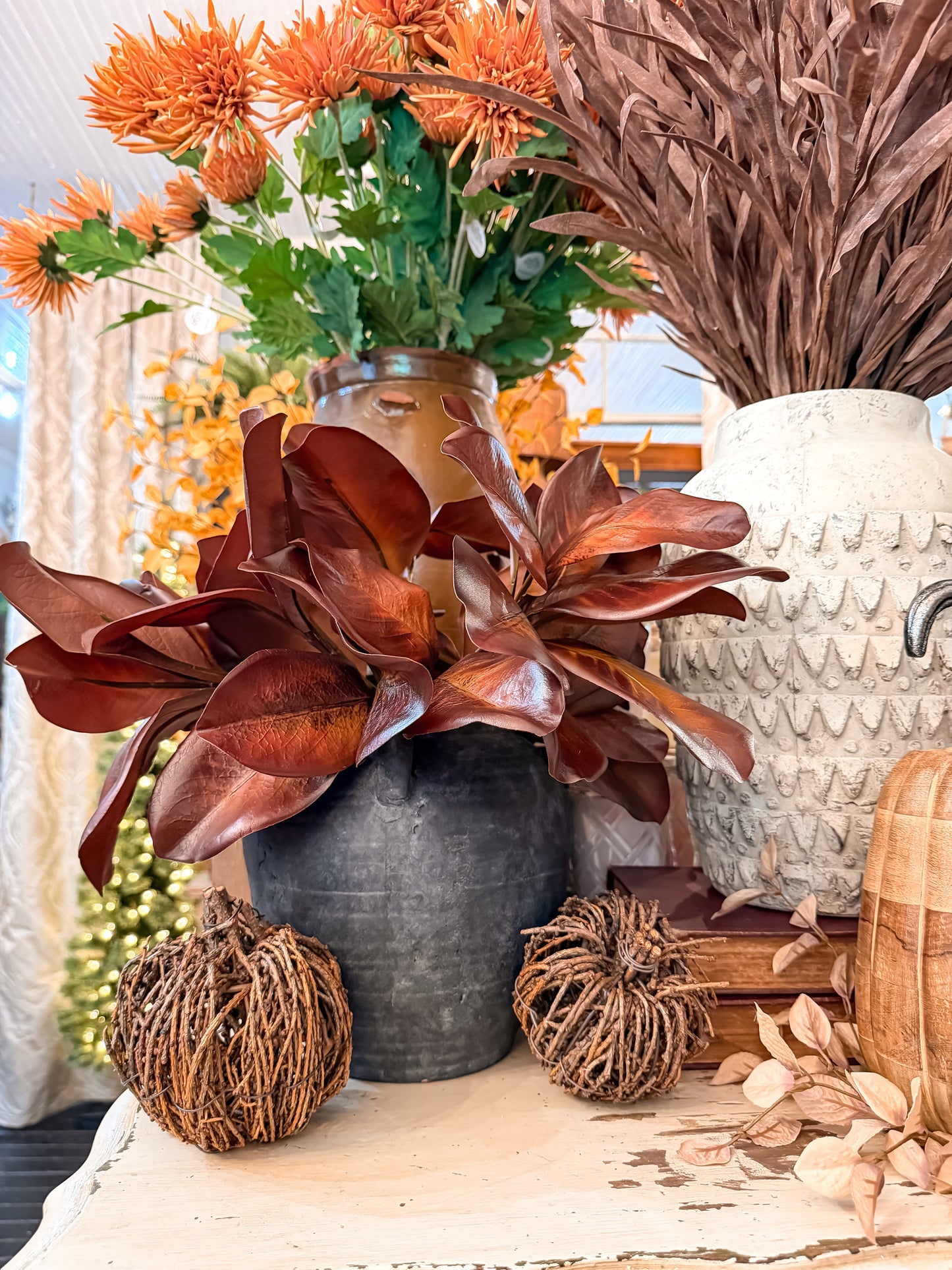 Chestnut -16" Magnolia Leaf Spray