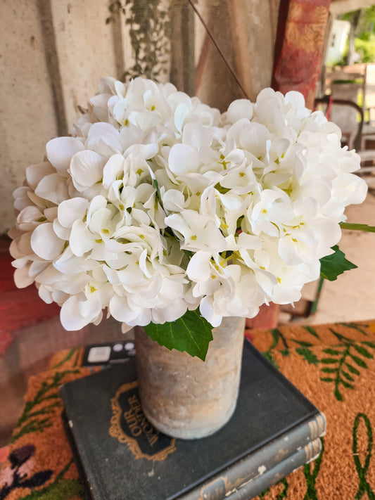 Kalli White Hydrangea Stem