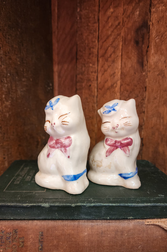 Shawnee Cat Salt + Pepper Set