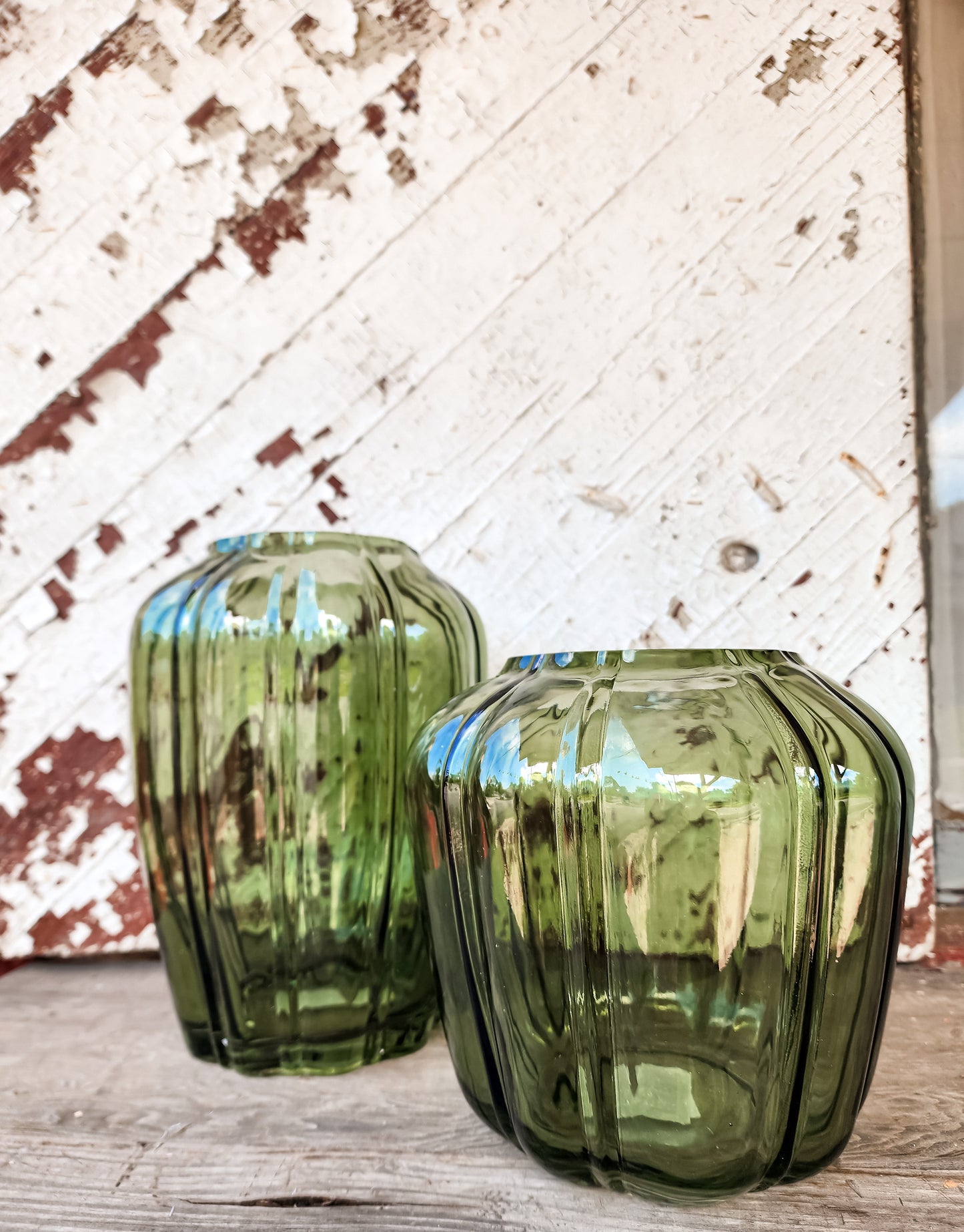 Green Pressed Glass Vase (Assoterd)