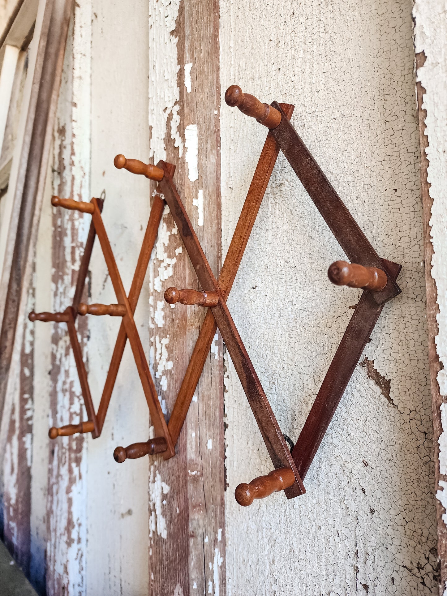 Wooden Accordion Rack