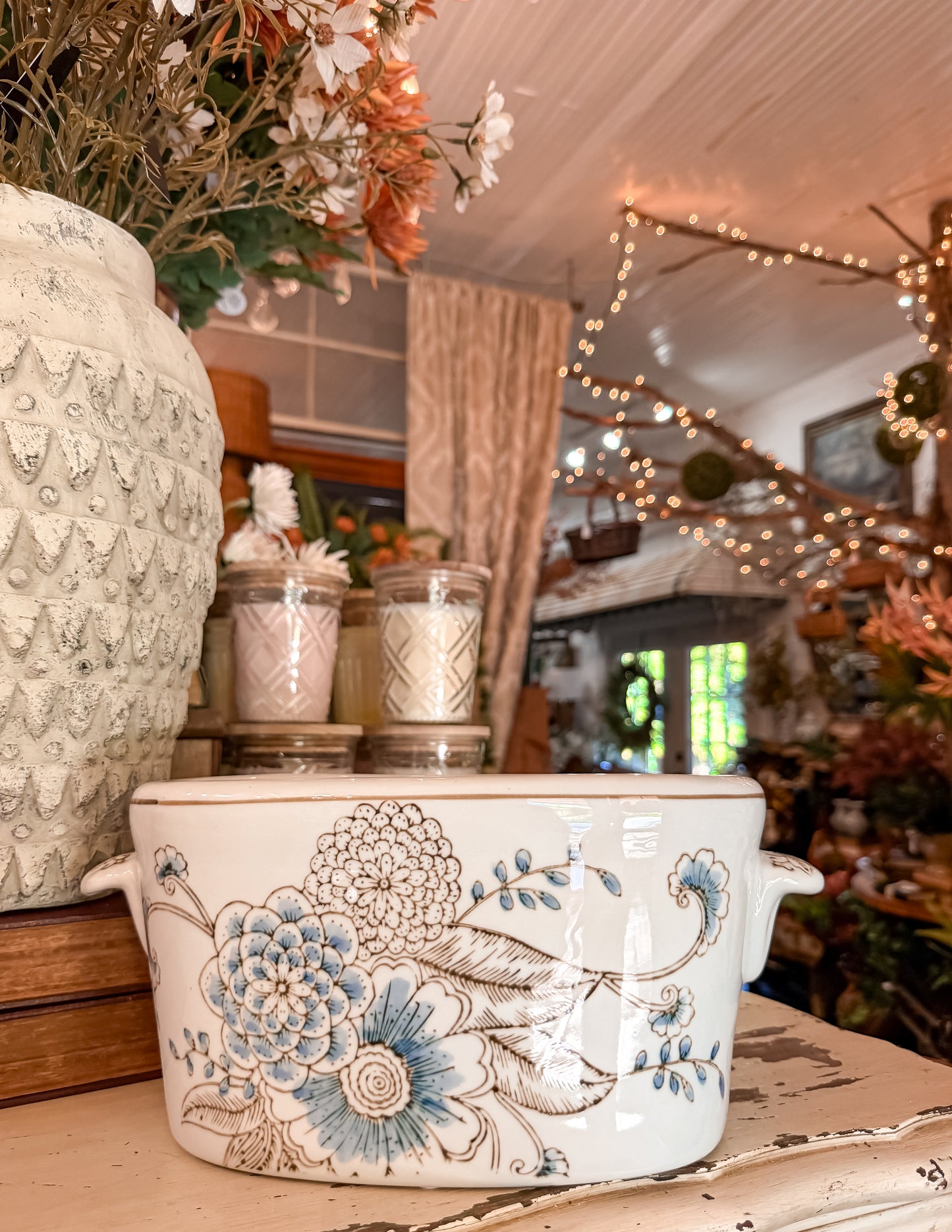 Vintage Style Floral Planter Situation