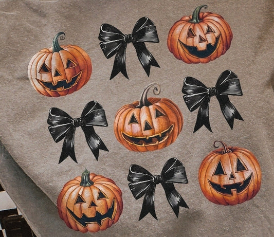 Pumpkin & Bow Tee (Espresso)