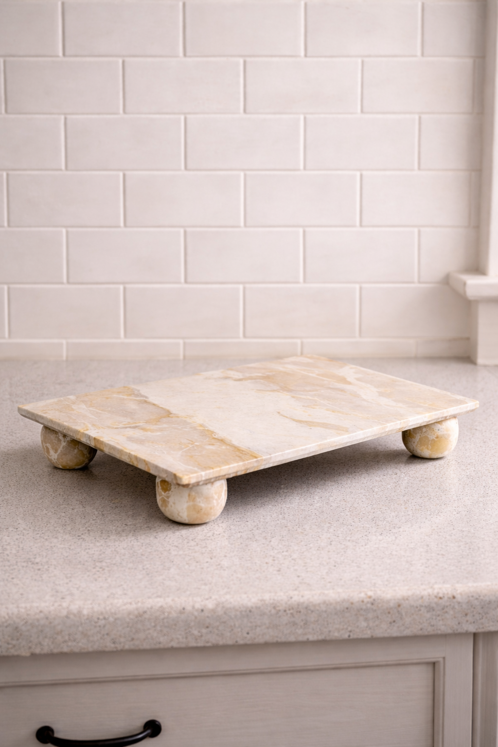 Beatrice Marble Riser